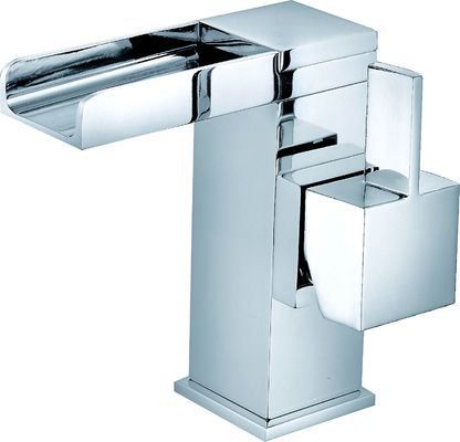 Modern Chrome Finish Basin Mixer Faucet with Single Handle and 0.5-3.0 Bar Water Pressure